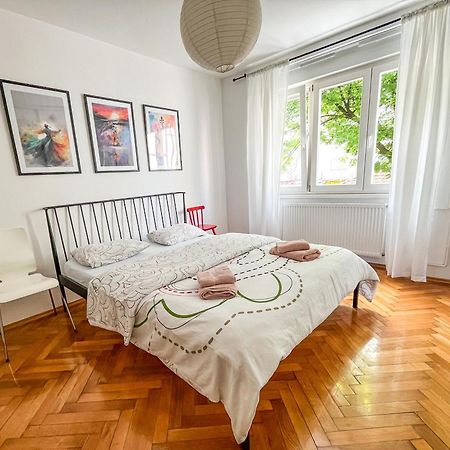 Bell Apartment بيهاتش المظهر الخارجي الصورة